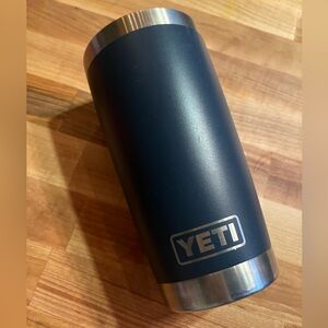 YETI Blue Tumbler 20oz